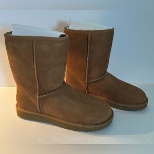 UGG Classic Short II Chestnut Brown Suede Fur Boots Womens Size 10 NIB
